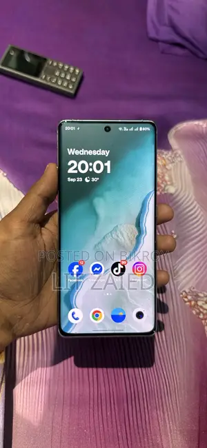 ওয়ানপ্লাস ১২আর ১২৮ জিবি ব্লু