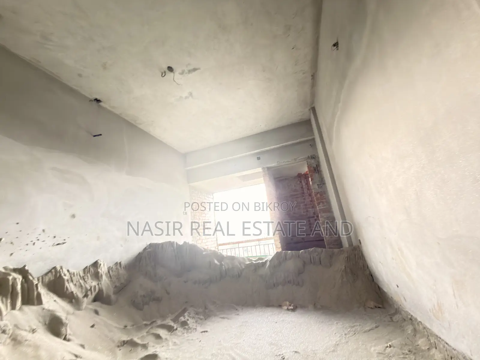 নাসির রিয়েল এস্টেট, সাভারে ৩ বেডরুমের অ্যাপার্টমেন্ট বিক্রয়