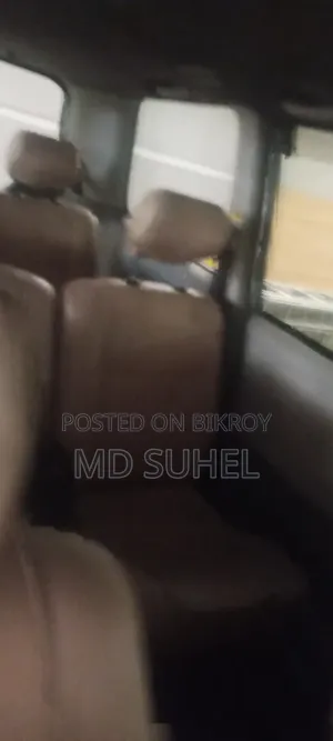 টয়োটা নোয়া ২০০৪ সিলভার