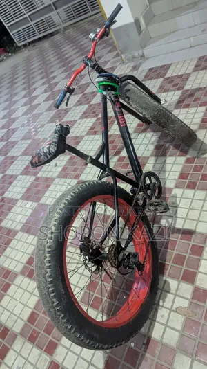 This bicycle will be sold, market price 45 thousand, will be sold for 15 thousand