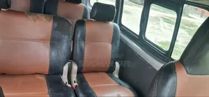 Toyota HiAce 2016 Silver