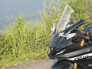 Yamaha 2025 Black