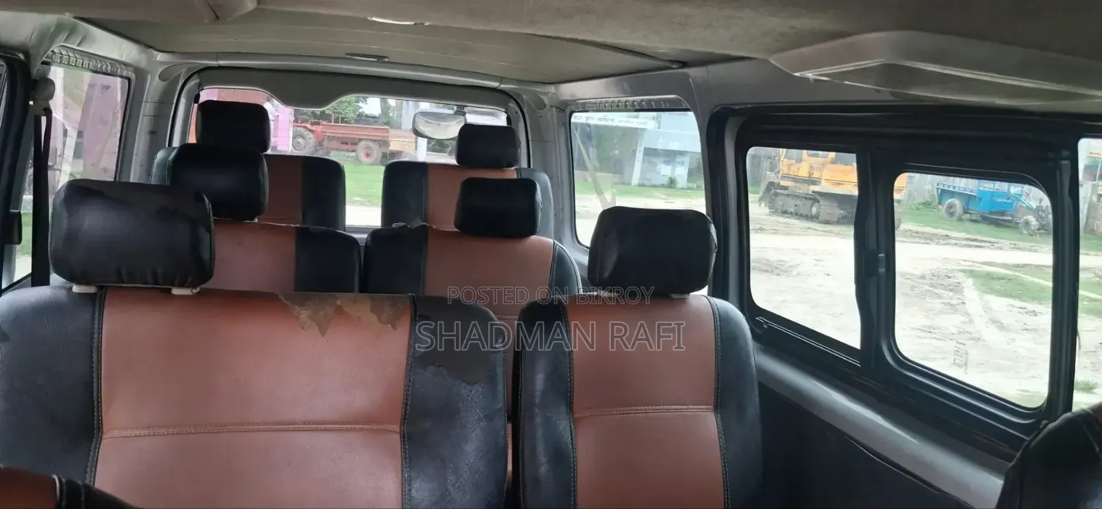 Toyota HiAce 2016 Silver