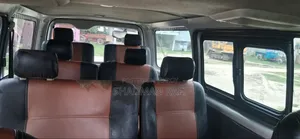 Toyota HiAce 2016 Silver