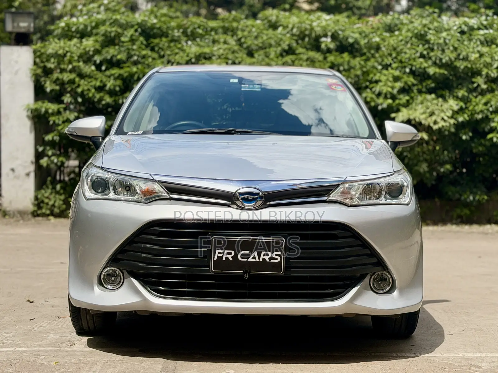 Toyota Axio 1.5 Hybrid 2WD 2017 Silver