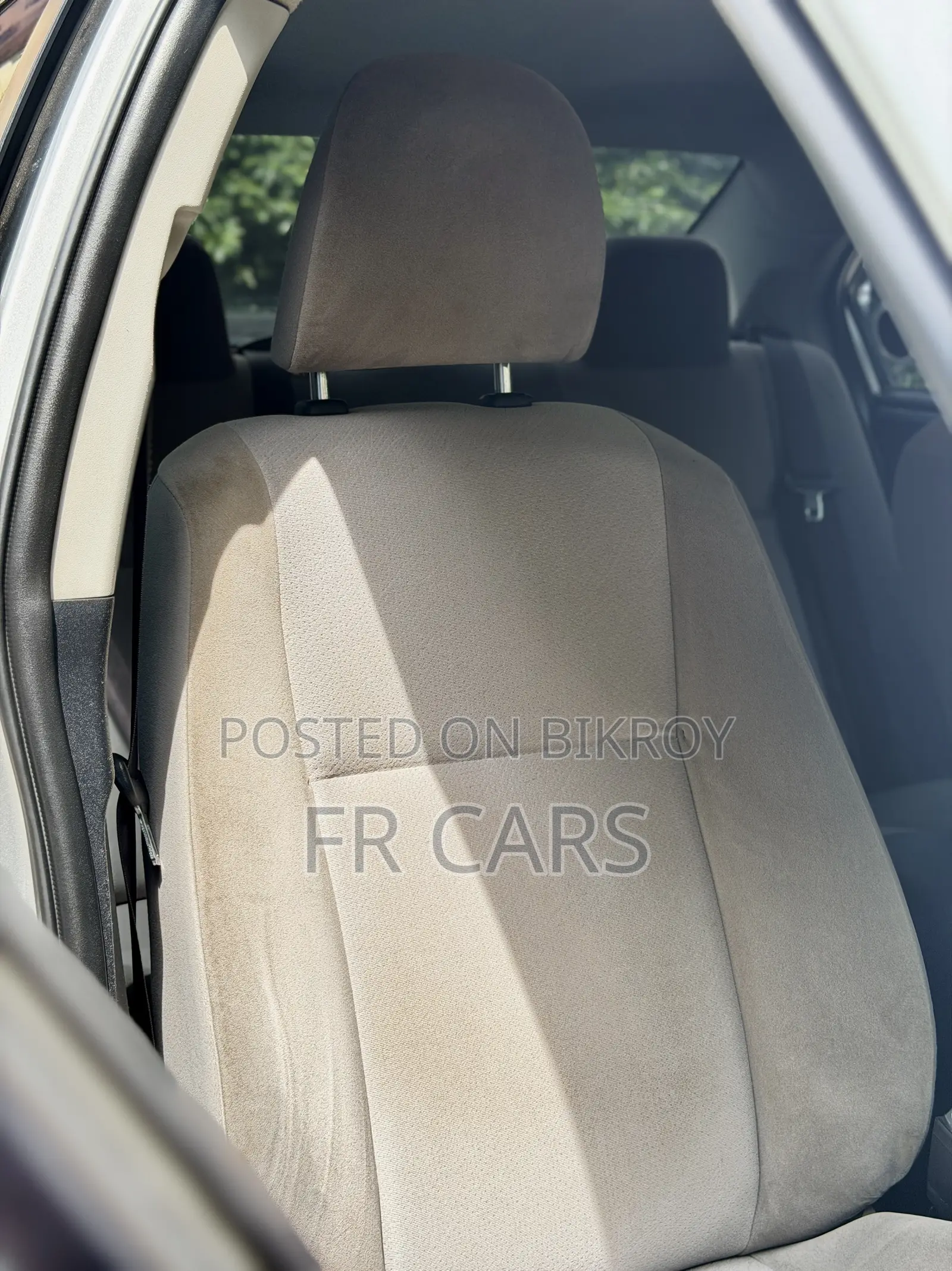Toyota Axio 1.5 Hybrid 2WD 2017 Silver
