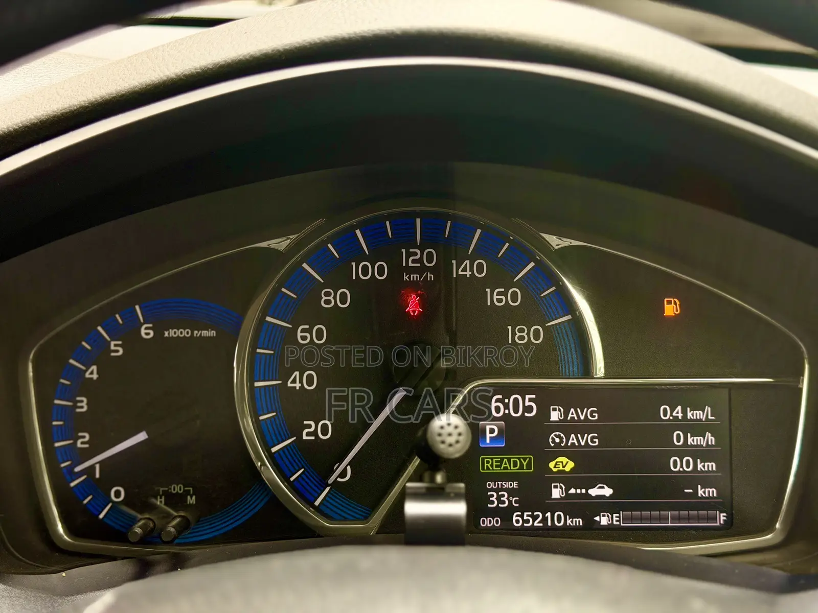 Toyota Axio 1.5 Hybrid 2WD 2017 Silver