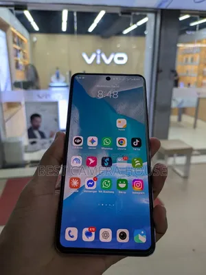 নতুন ভিভো ভি৫০ লাইট ৪জি ২৫৬ জিবি গোল্ড