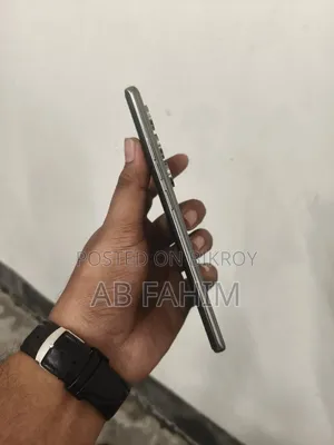 টেকনো ক্যামন ৪০ প্রো ৪জি ২৫৬ জিবি ব্ল্যাক