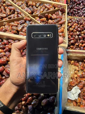 স্যামসাং গ্যালাক্সি এস১০ ১২৮ জিবি ব্ল্যাক