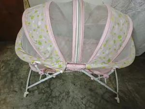 Baby Stroller/Baby Cradle