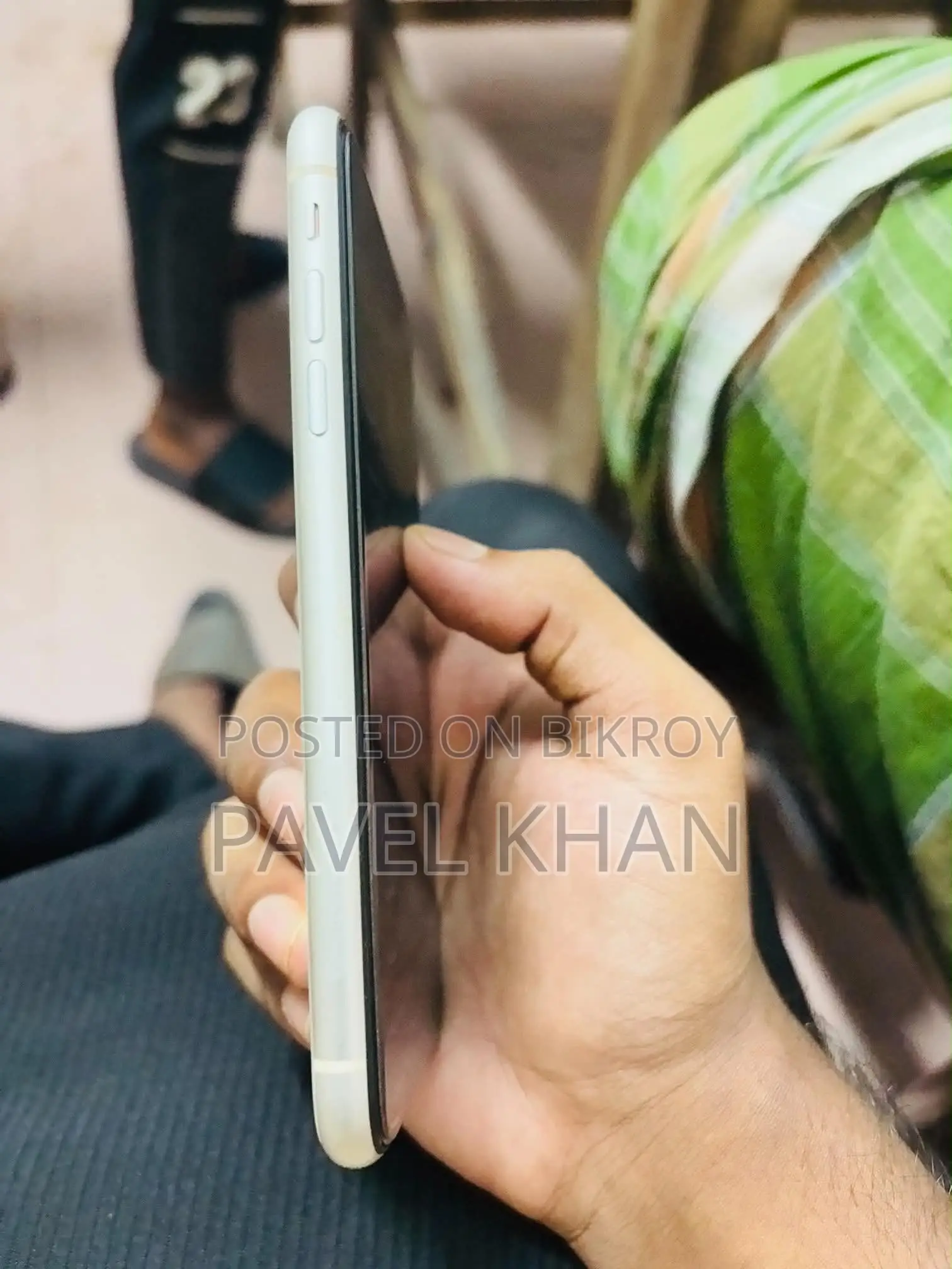 অ্যাপল আইফোন ১১ ১২৮ জিবি হোয়াইট