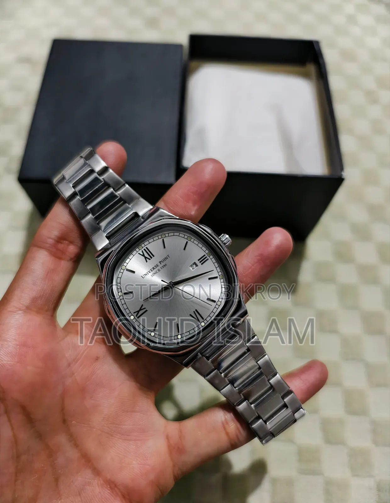 Universe Point Men’s Watch
