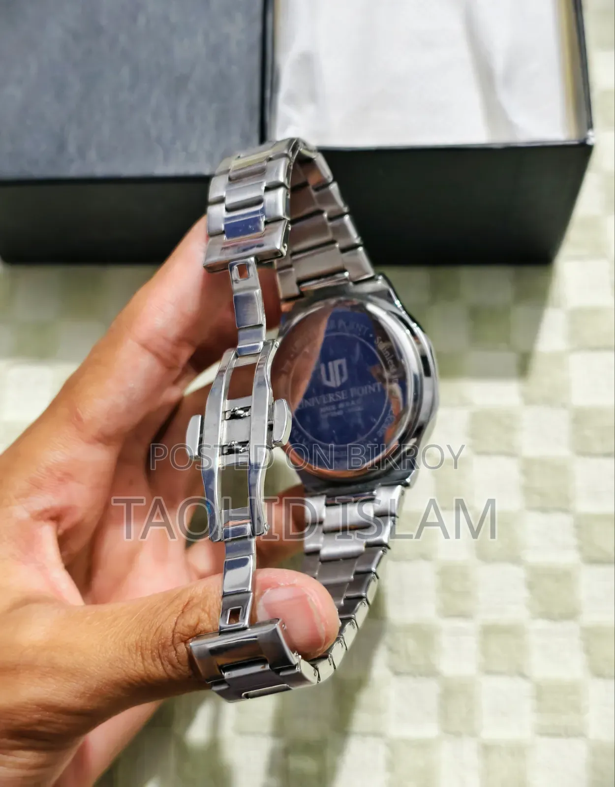 Universe Point Men’s Watch