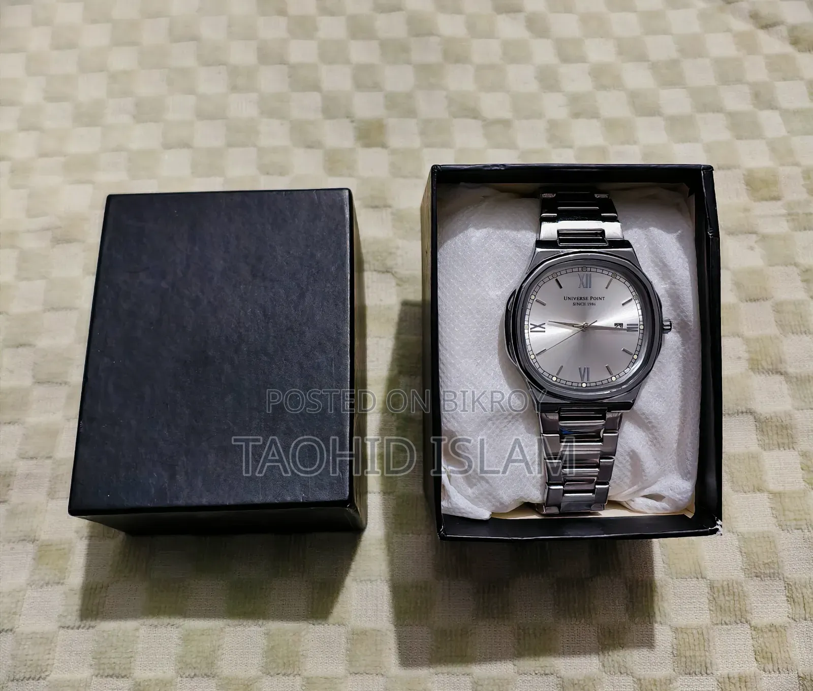 Universe Point Men’s Watch