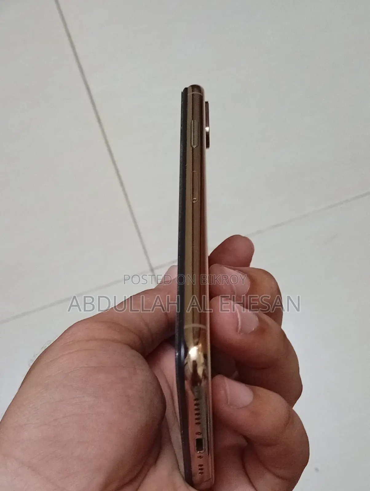 অ্যাপল আইফোন এক্সএস ৬৪ জিবি গোল্ড