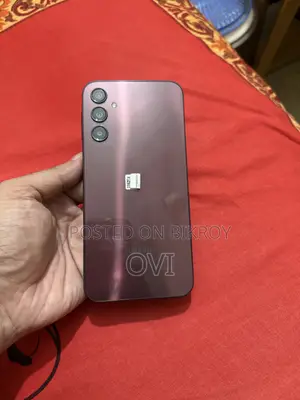 Samsung Galaxy A24 128 GB Red