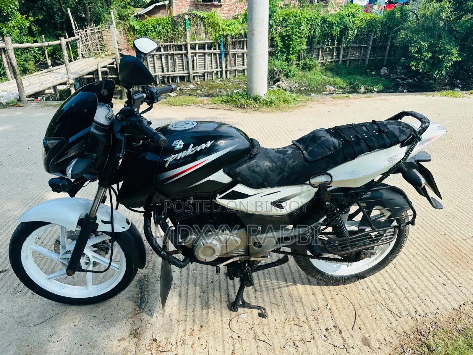 বাজাজ পালসার ১৫০ ২০১৬ কালো