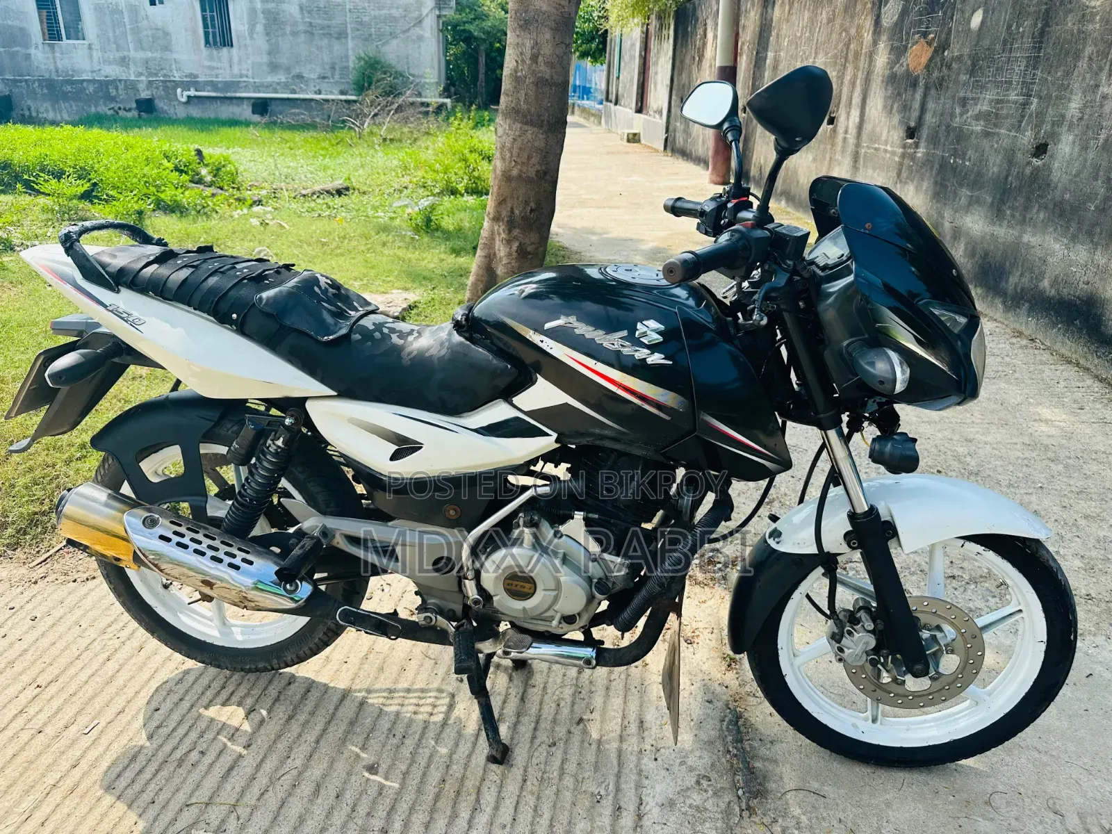 বাজাজ পালসার ১৫০ ২০১৬ কালো