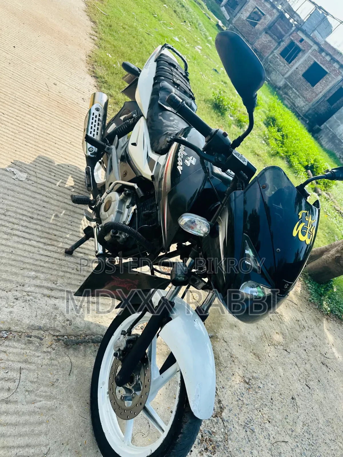 বাজাজ পালসার ১৫০ ২০১৬ কালো
