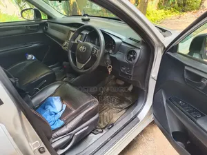 Toyota Axio 2015 Silver