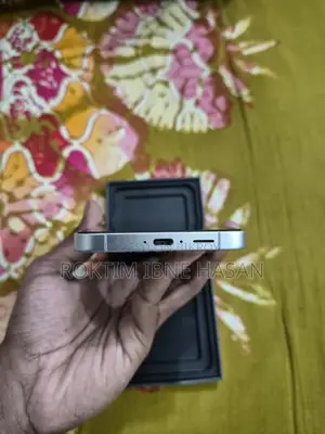 স্যামসাং গ্যালাক্সি এস২৪ এফই ১২৮ জিবি