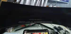 স্যামসাং ওডিসির জি৯ ৪৯" কার্ভড গেমিং মনিটর (মেরামত / পার্টসের জন্য)