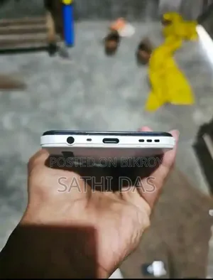 Oppo F17 ১২৮ জিবি লাল