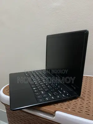 Laptop 4GB RAM 256GB SSD