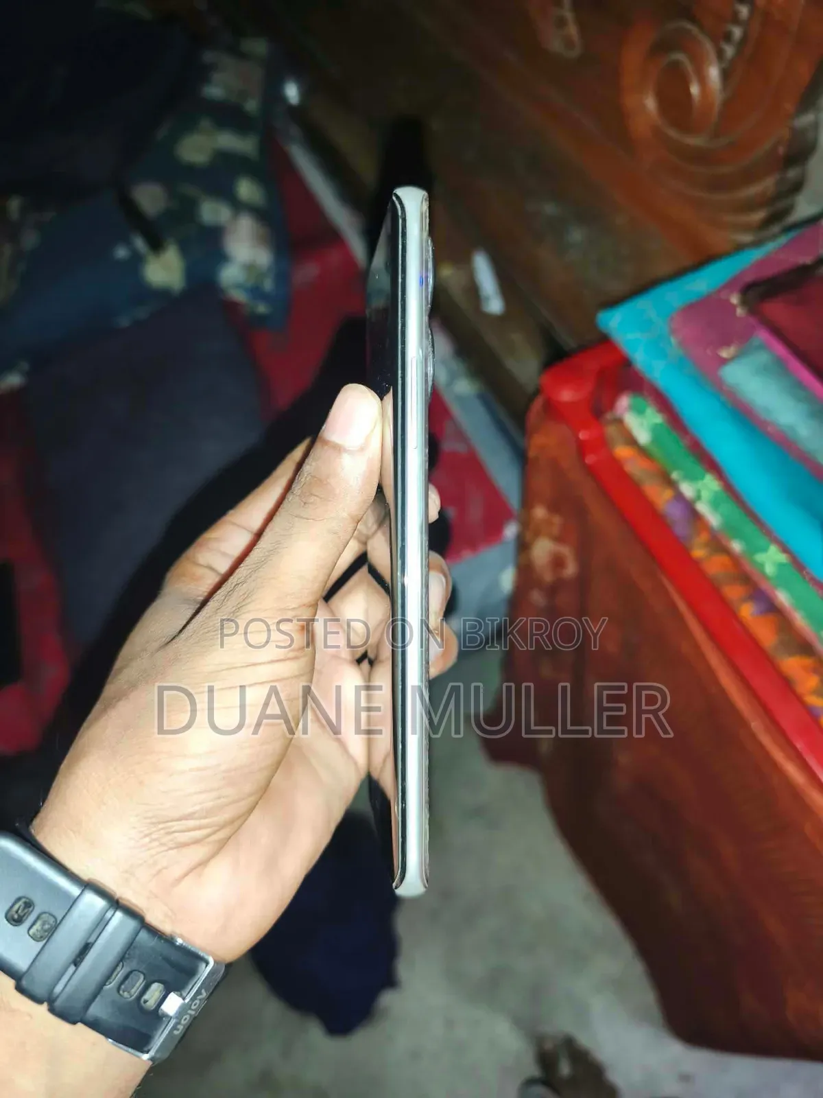 রিয়েলমি ১০ প্রো+ ১২৮ জিবি ব্রোঞ্জ