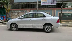 টয়োটা করোল্লা ২০০৪ সিলভার