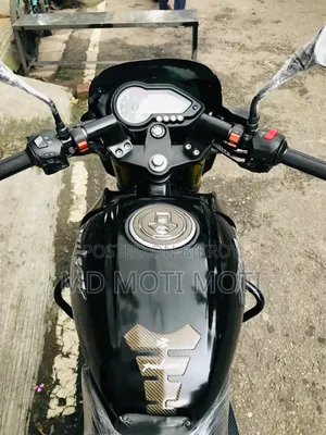 বাজাজ পালসার ১৫০ ২০২০ রেড