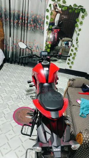 Suzuki Gixxer 2024 Red
