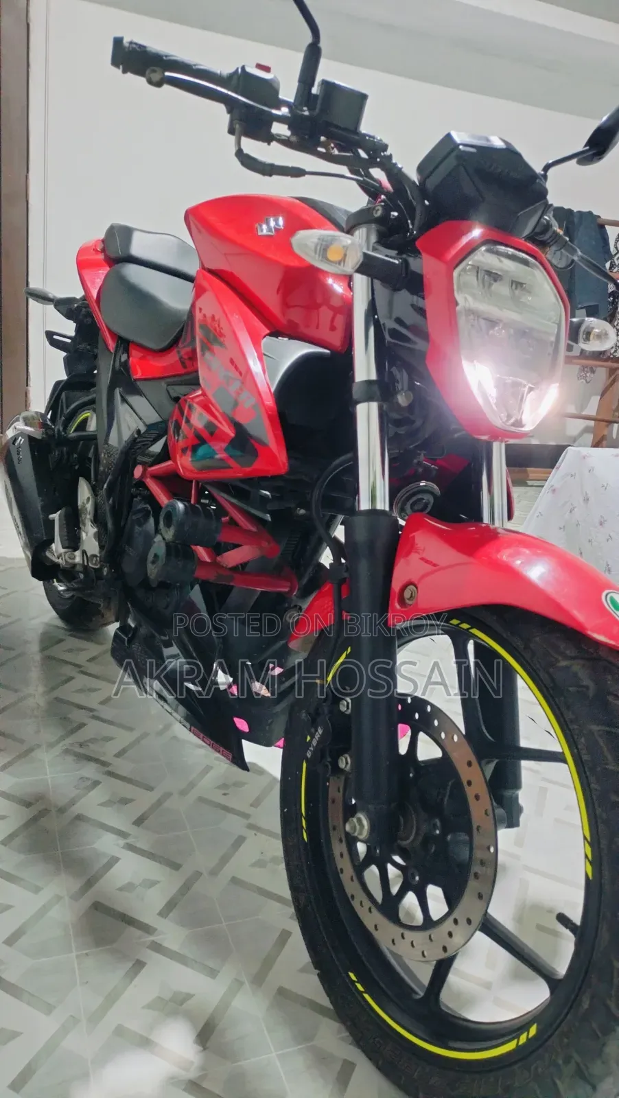 Suzuki Gixxer 2024 Red