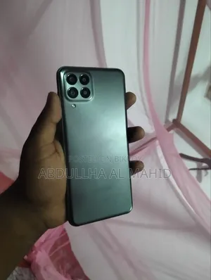 স্যামসাং গ্যালাক্সি এম৩৩ ১২৮ জিবি গ্রিন