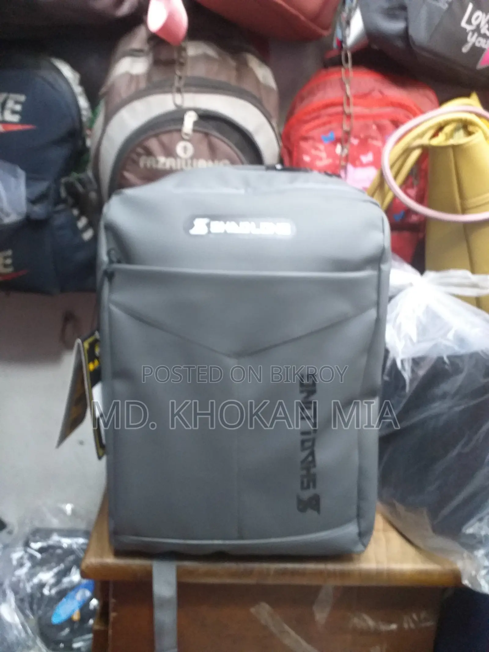 স্টাইলিশ ব্যাকপ্যাক, 