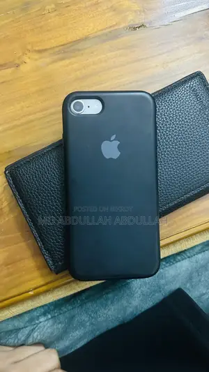 অ্যাপল আইফোন ৮ ২৫৬ জিবি হোয়াইট