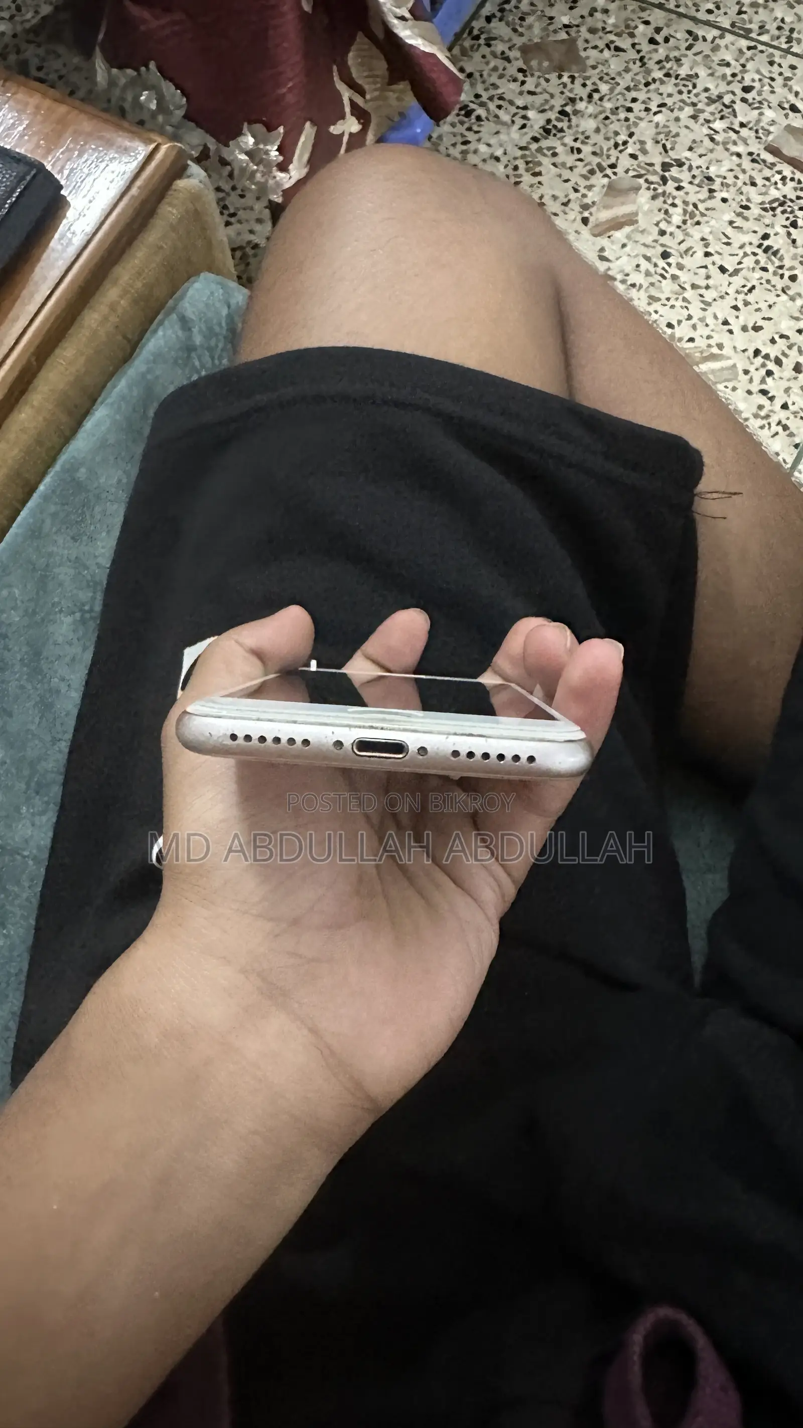 অ্যাপল আইফোন ৮ ২৫৬ জিবি হোয়াইট