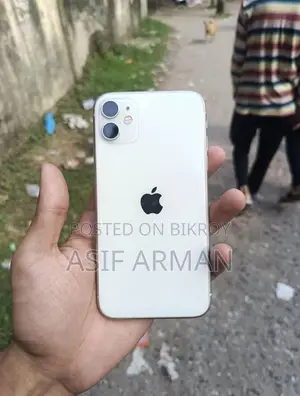 অ্যাপল আইফোন ১১ ১২৮ জিবি হোয়াইট