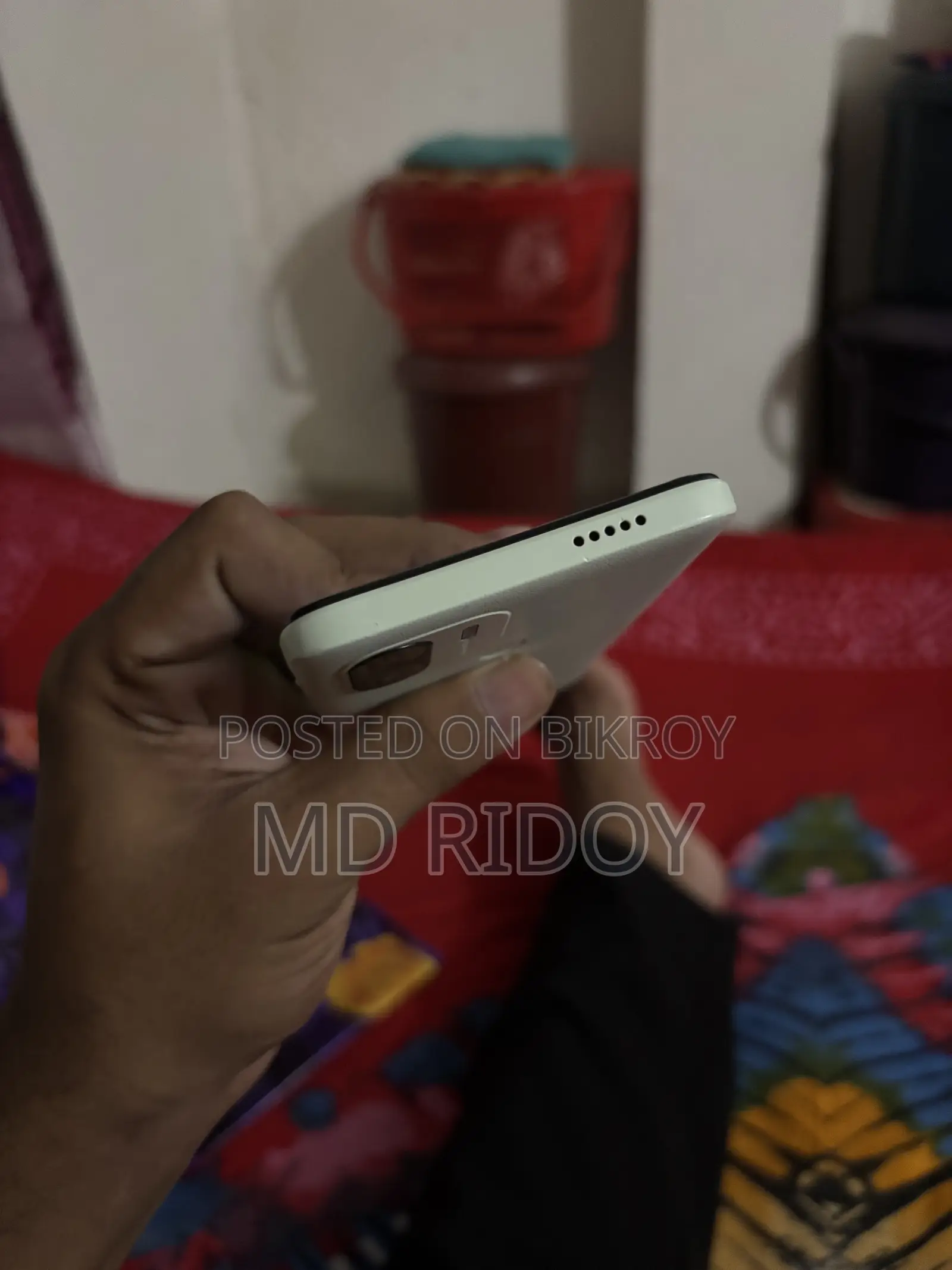 রিয়েলমি সি২ ৩২ জিবি রেড