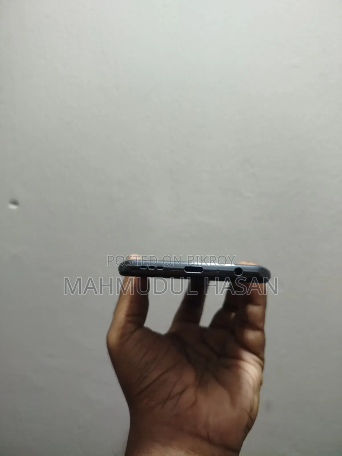 রিয়েলমি জিটি মাস্টার এডিশন ১২৮ জিবি ব্ল্যাক