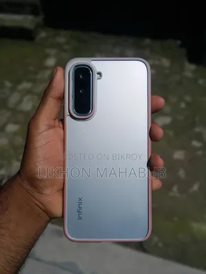 ইনফিনিক্স হট ৭০ ১২৮ জিবি সিলভার