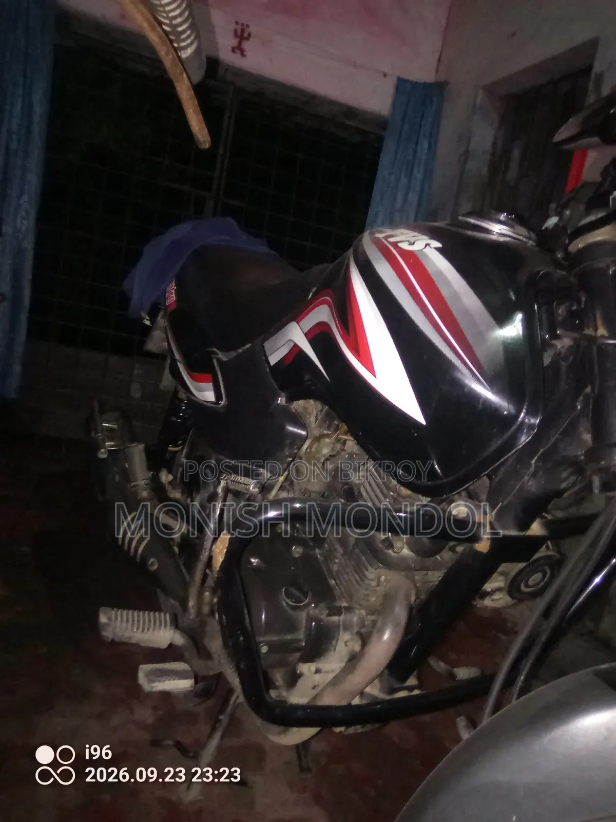 টিভিএস মেট্রো ২০১৯ ব্ল্যাক