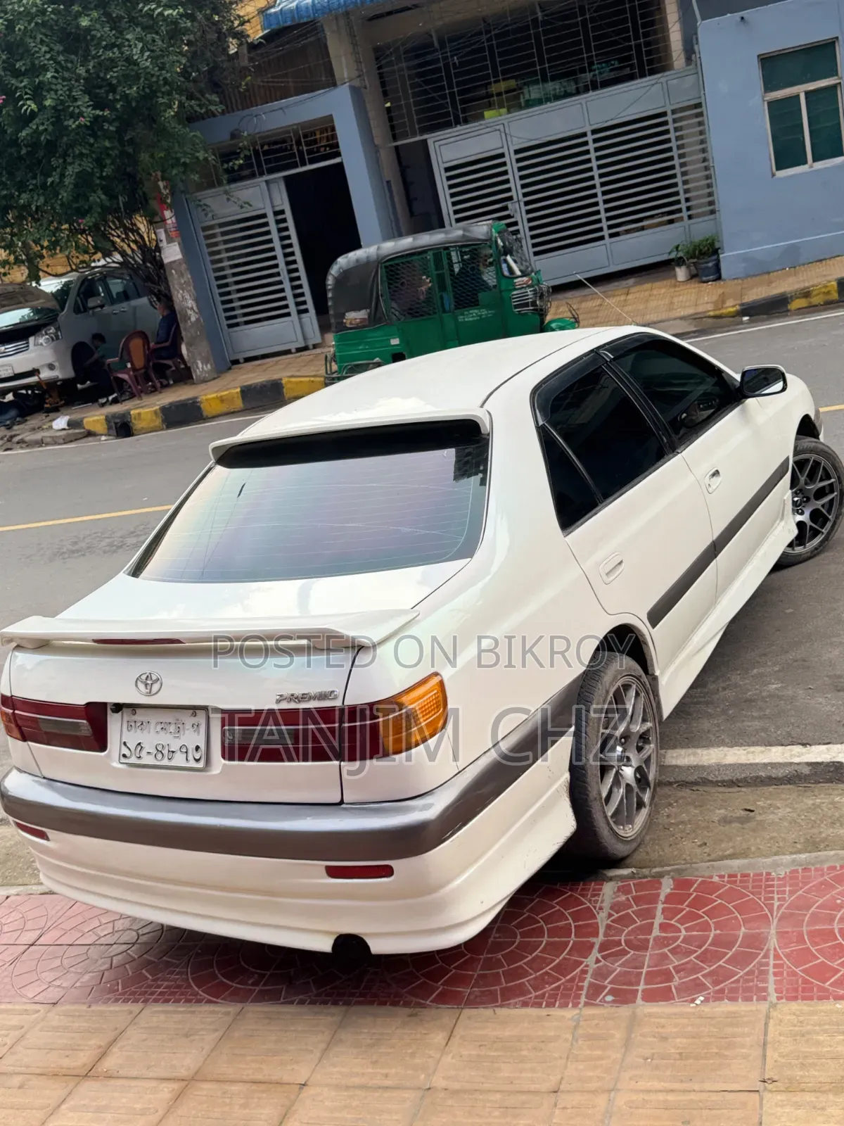 টয়োটা করোনা প্রিমিও ১৯৯৯ সাদা