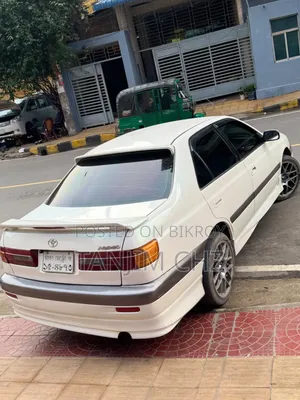 টয়োটা করোনা প্রিমিও ১৯৯৯ সাদা