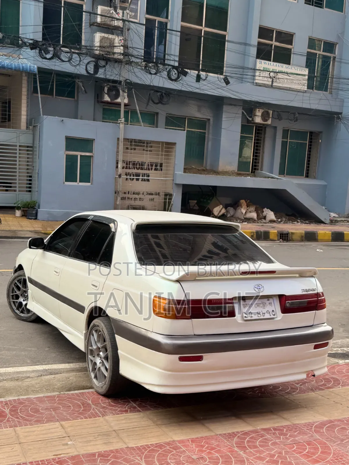 টয়োটা করোনা প্রিমিও ১৯৯৯ সাদা
