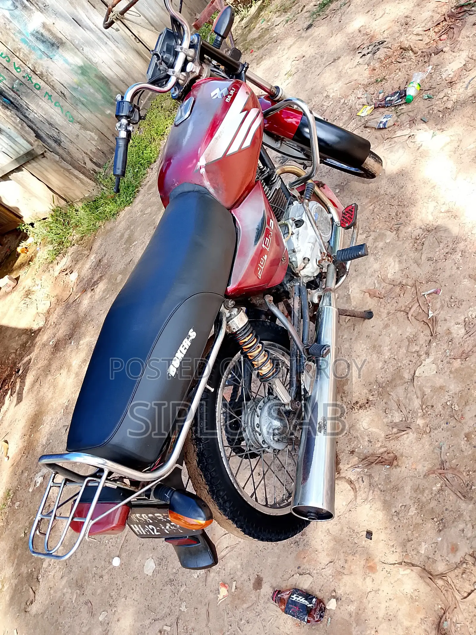 বাাজাজ বক্সার ২০২৫ রেড