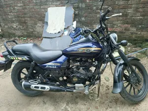 বাজাজ এভেঞ্জার ১৫০ স্ট্রিট ২০১৮ ব্লু