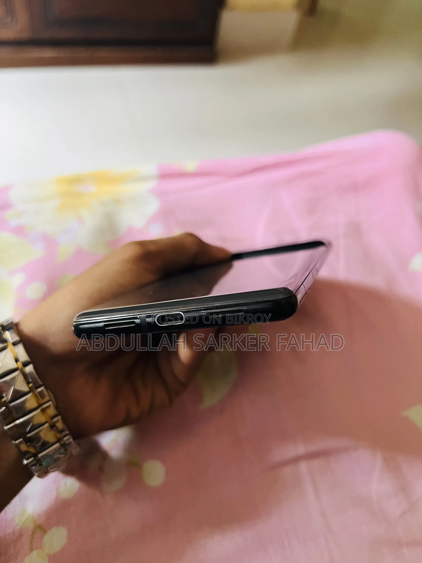 New EL 128 GB Black