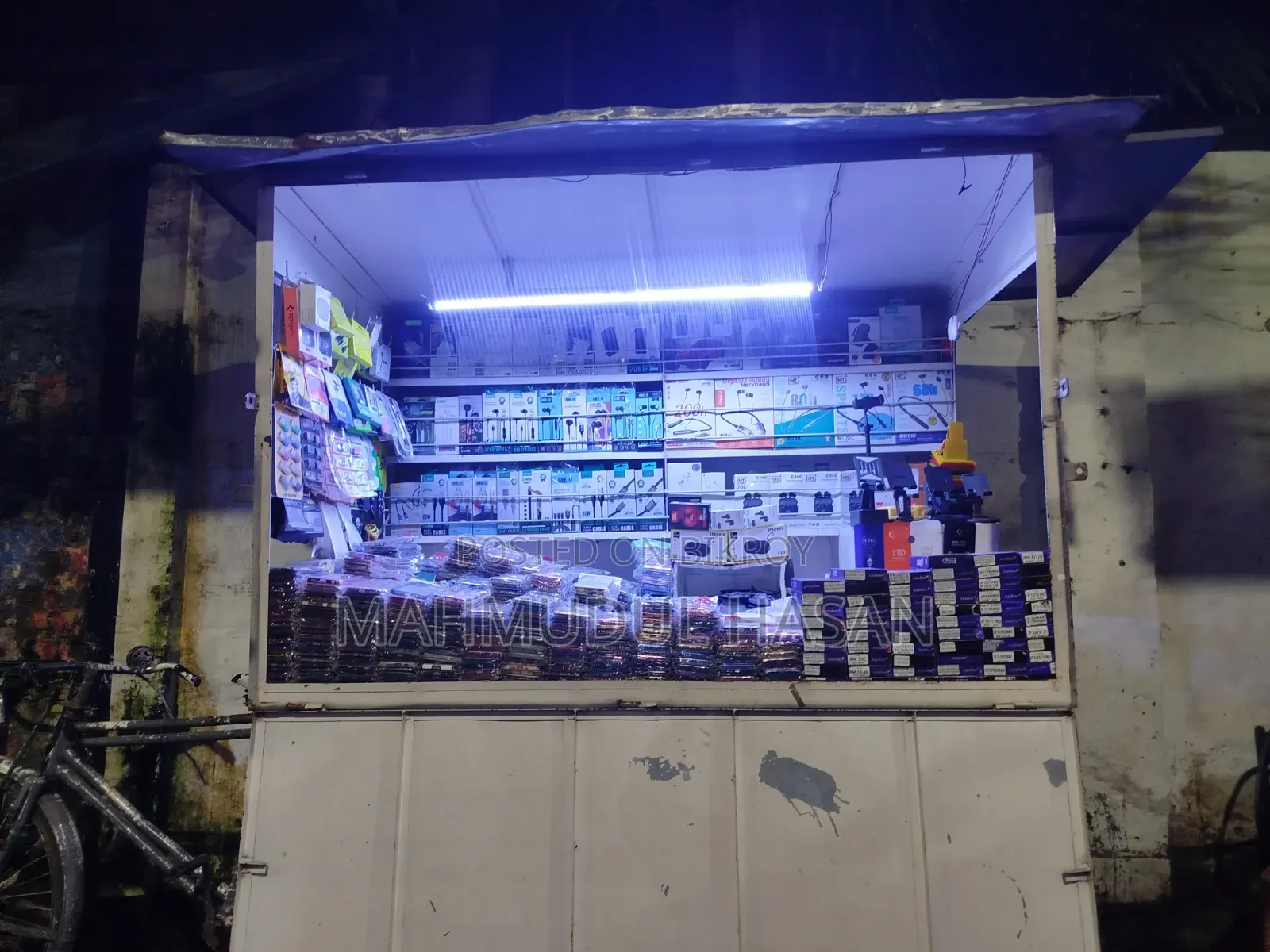 Mobile Accessories Shop/Cycle Van for Sale